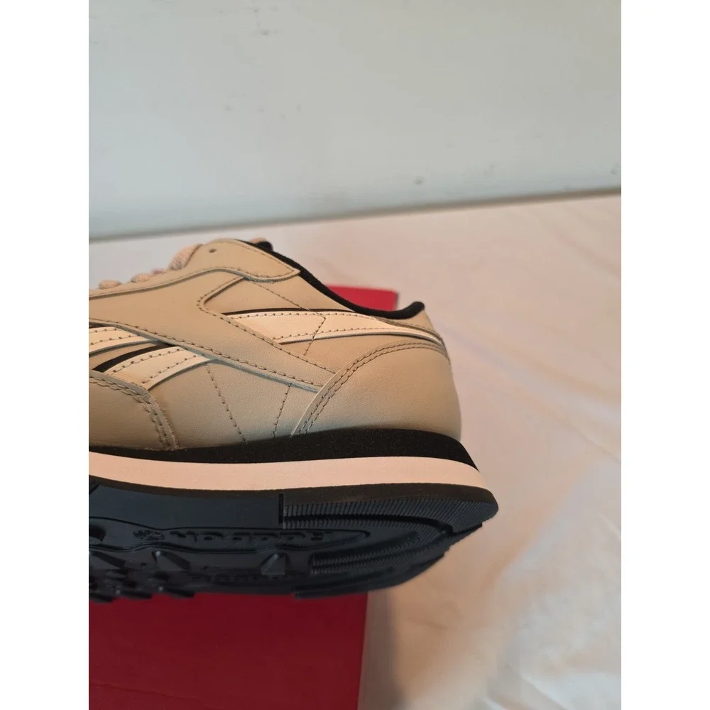 Reebok CL Classic Leather Men's 11, Women's 12.5 Beige Running Unisex Shoe NIB